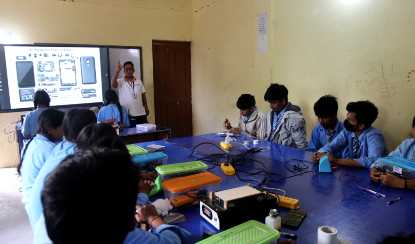 विद्यालयमा बुक फ्रि फ्राइडेु  प्रभावकारी देखियो